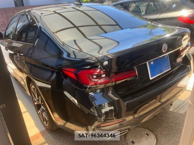 Bmw 5 SERIES 2022-06 8364935-6