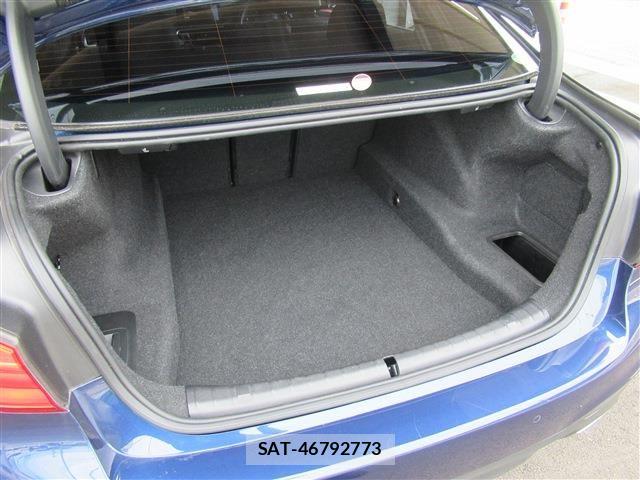 Bmw 5 SERIES 2020-03 8364936-13