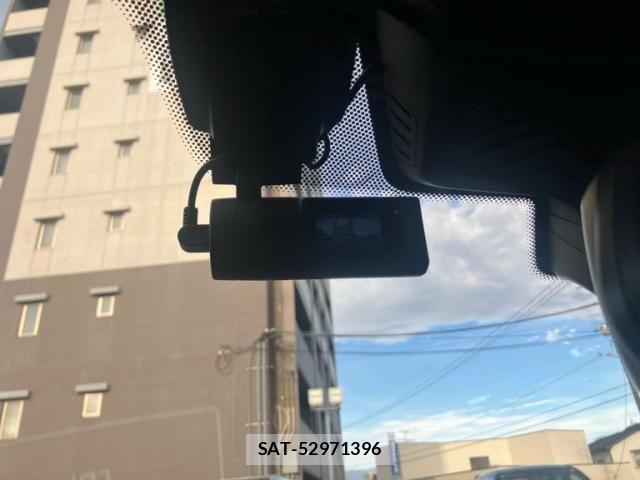 Bmw 5 SERIES 2018-08 8364937-20