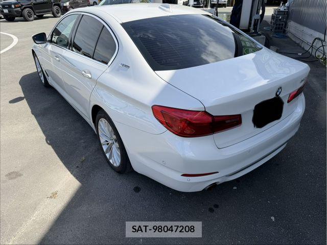 Bmw 5 SERIES 2018-09 8411413-6
