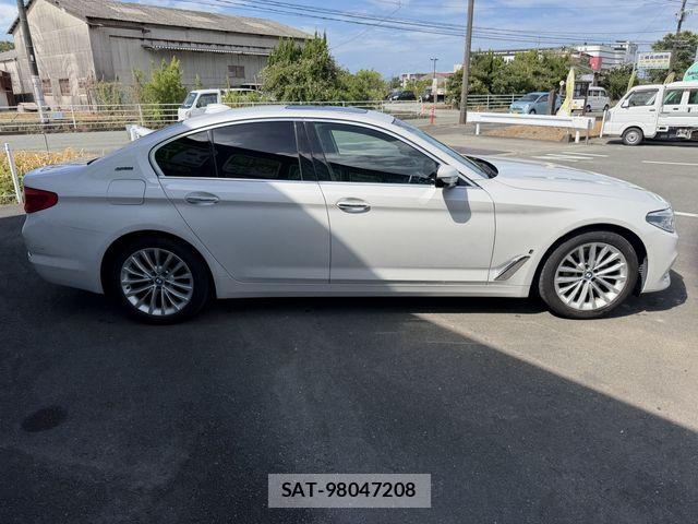 Bmw 5 SERIES 2018-09 8411413-7