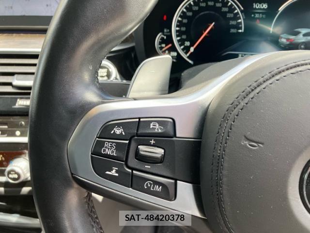Bmw 5 SERIES 2017-05 8411414-12