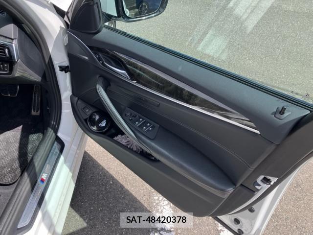 Bmw 5 SERIES 2017-05 8411414-8