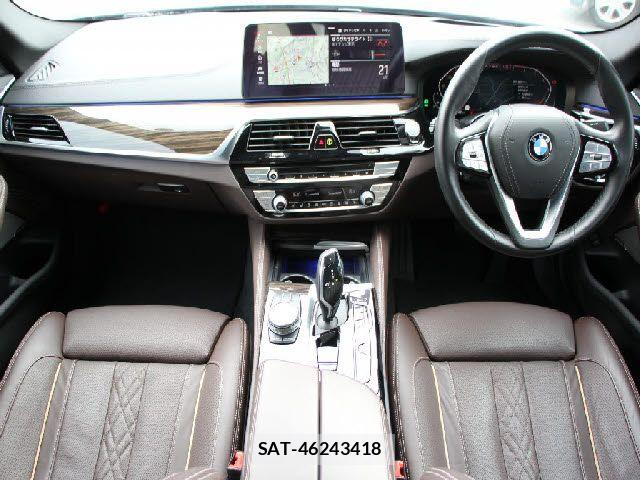 Bmw 5 SERIES 2020-10 8523752-1