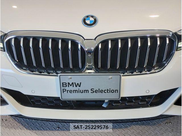 Bmw 5 SERIES 2022-06 8523750-1