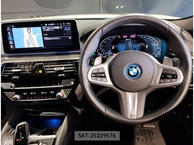 Bmw 5 SERIES 2022-06 8523750-6