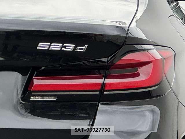 Bmw 5 SERIES 2022-12 8523751-11