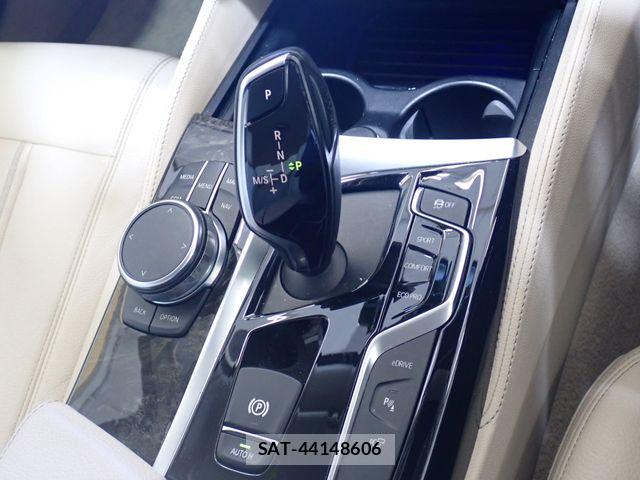Bmw 5 SERIES 2017-09 8625987-16
