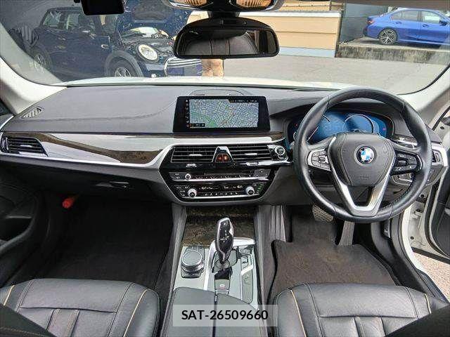 Bmw 5 SERIES 2017-11 8658209-2