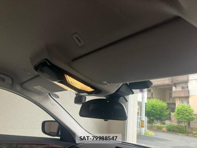 Bmw 5 SERIES 2018-03 8740876-17