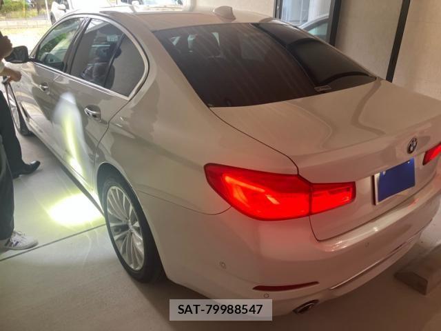Bmw 5 SERIES 2018-03 8740876-1