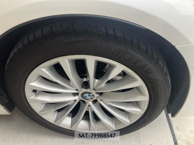 Bmw 5 SERIES 2018-03 8740876-2