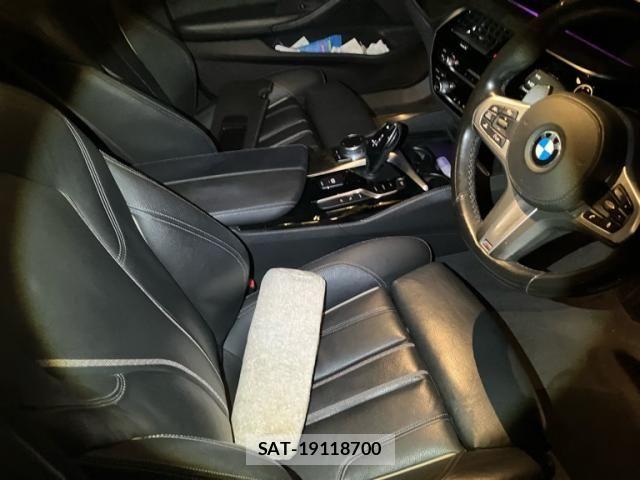 Bmw 5 SERIES 2017-12 8740877-10