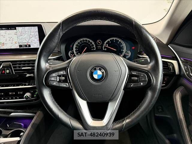 Bmw 5 SERIES 2018-03 8740875-20