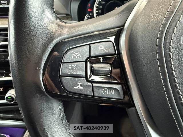 Bmw 5 SERIES 2018-03 8740875-21