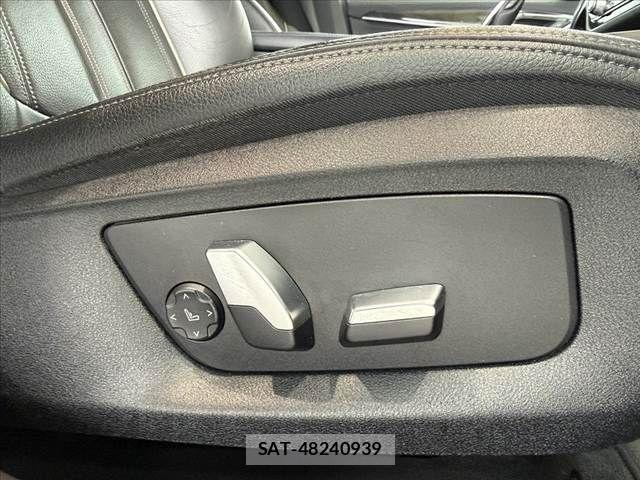 Bmw 5 SERIES 2018-03 8740875-26