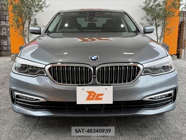 Bmw 5 SERIES 2018-03 8740875-8