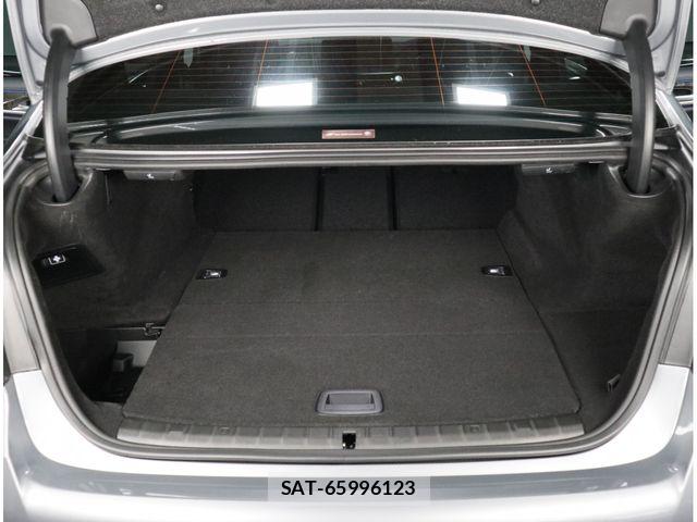 Bmw 5 SERIES 2023-06 8740868-26