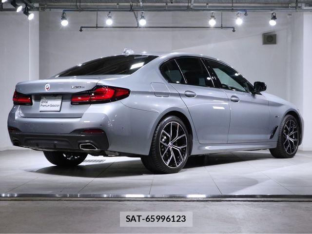 Bmw 5 SERIES 2023-06 8740868-2