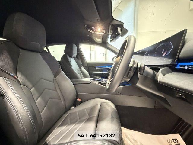 Bmw 5 SERIES 2025-12 8740864-4