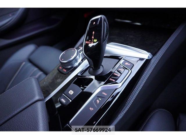 Bmw 5 SERIES 2017-08 8740874-26