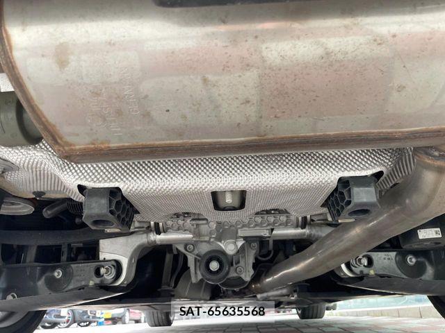 Bmw 5 SERIES 2017-08 8779617-17