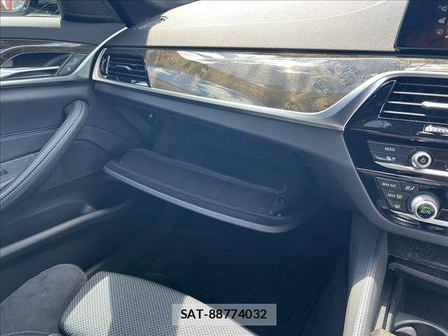 Bmw 5 SERIES 2019-01 8779618-20