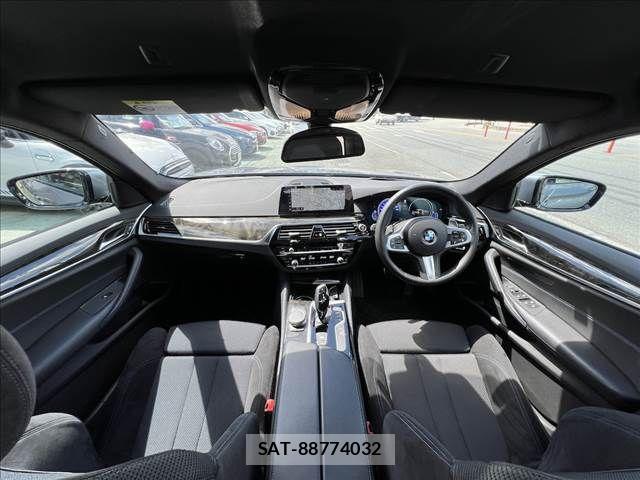 Bmw 5 SERIES 2019-01 8779618-27