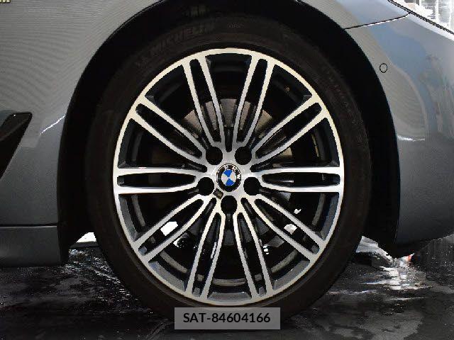 Bmw 5 SERIES 2019-08 8795382-9
