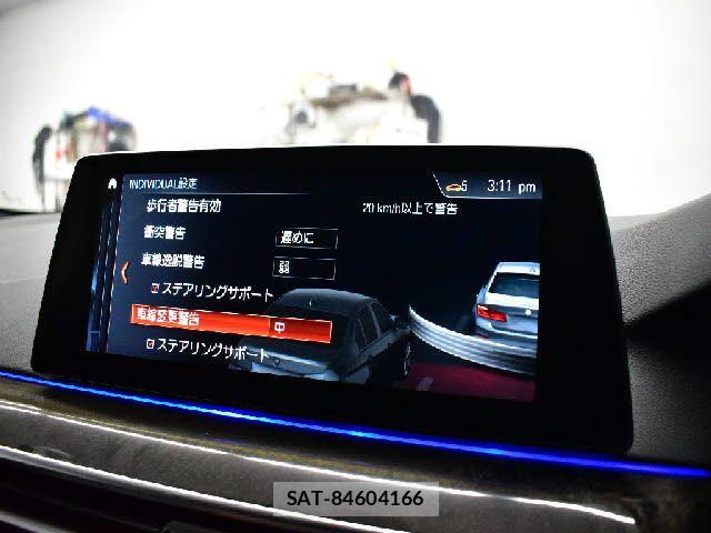 Bmw 5 SERIES 2019-08 8795382-14
