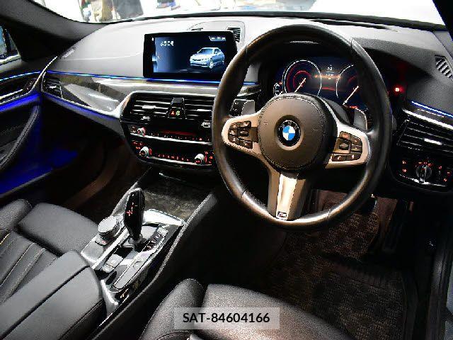Bmw 5 SERIES 2019-08 8795382-19