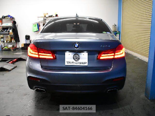Bmw 5 SERIES 2019-08 8795382-26