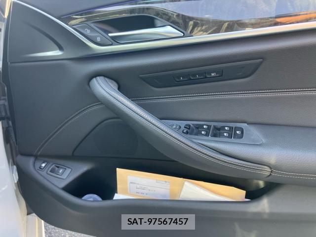 Bmw 5 SERIES 2018-09 8795385-25
