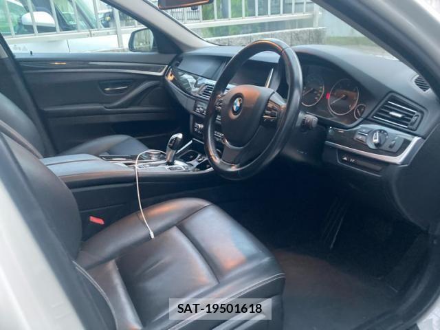 Bmw 5 SERIES 2016-03 8828034-9