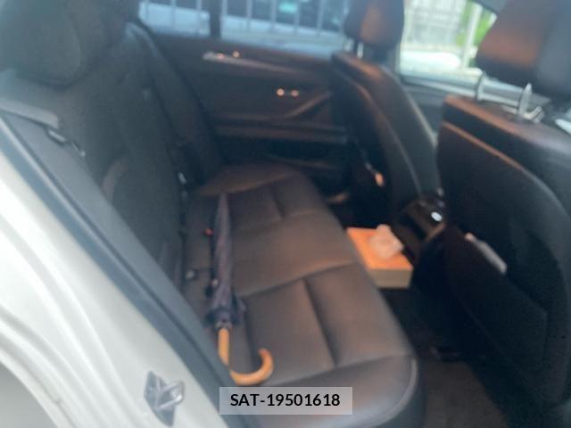 Bmw 5 SERIES 2016-03 8828034-12