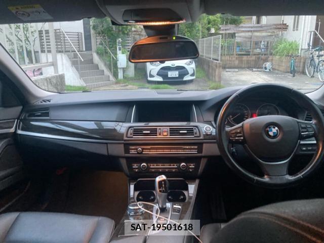 Bmw 5 SERIES 2016-03 8828034-13