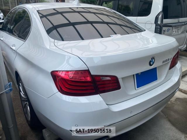 Bmw 5 SERIES 2016-03 8828034-5