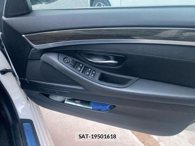 Bmw 5 SERIES 2016-03 8828034-8