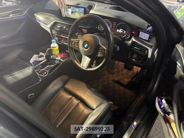 Bmw 5 SERIES 2017-09 8828033-13