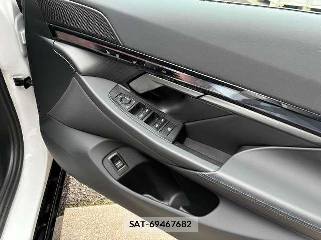 Bmw 5 SERIES 2025-11 8878865-15