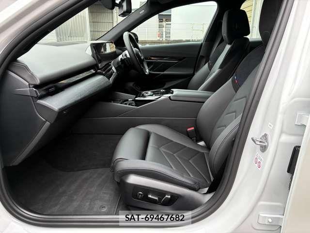 Bmw 5 SERIES 2025-11 8878865-1