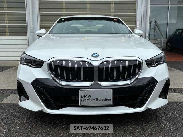 Bmw 5 SERIES 2025-11 8878865-19