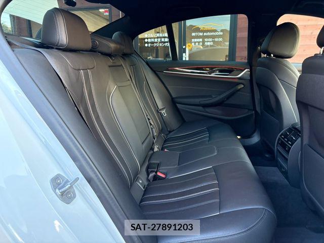 Bmw 5 SERIES 2019-04 8883351-11