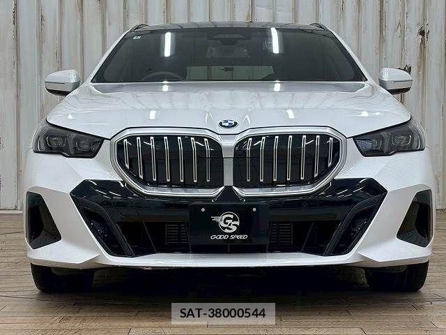 Bmw 5 SERIES 2024-08 1048498-11