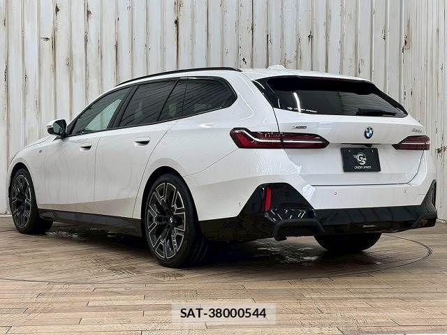 Bmw 5 SERIES 2024-08 1048498-16