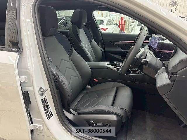 Bmw 5 SERIES 2024-08 1048498-8