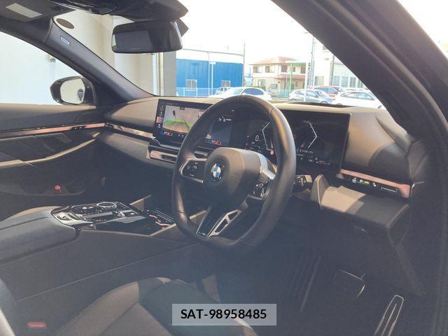 Bmw 5 SERIES 2025-01 1741322-15