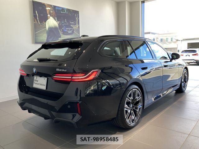 Bmw 5 SERIES 2025-01 1741322-3