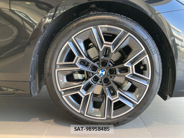 Bmw 5 SERIES 2025-01 1741322-4