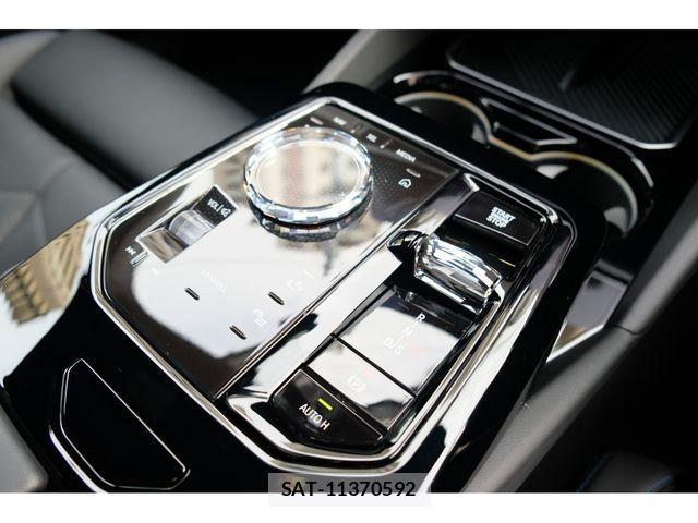 Bmw 5 SERIES 2025-04 1930996-18